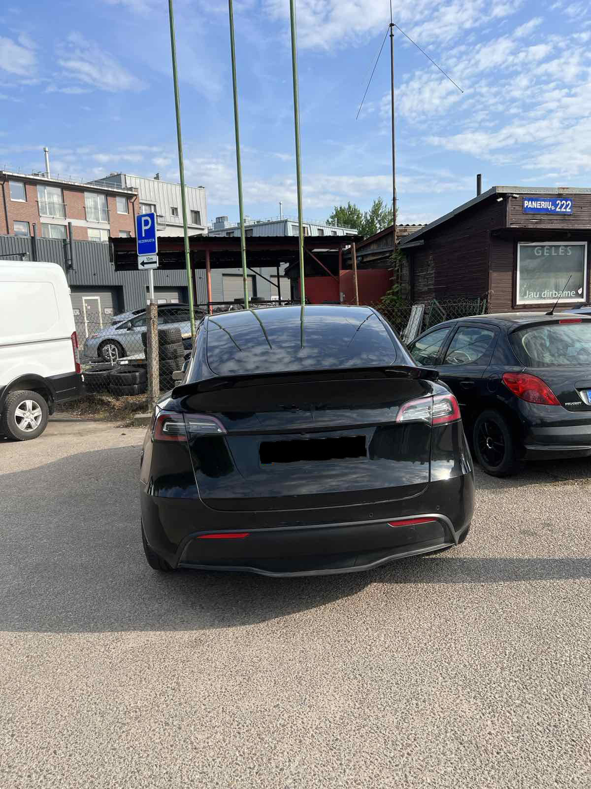 Tesla Model Y Rear Spoiler