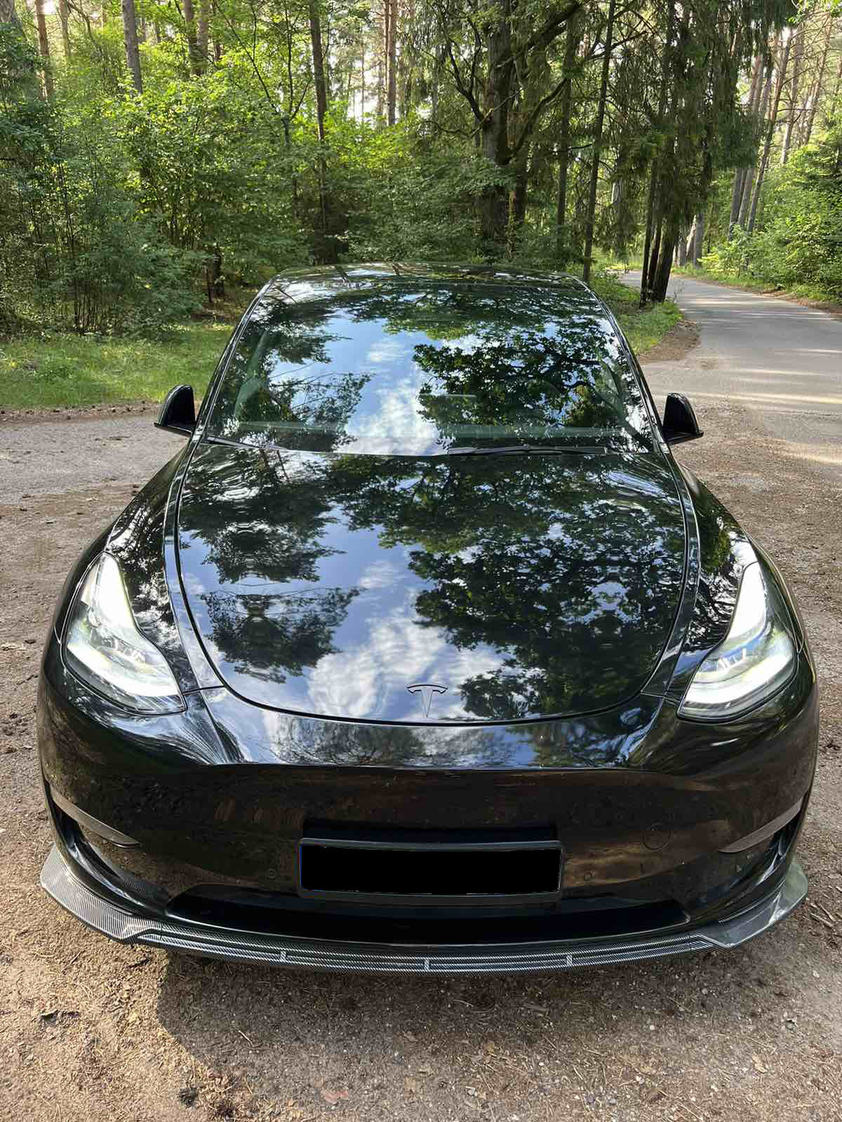 Tesla Model Y Front Lip Carbon Look